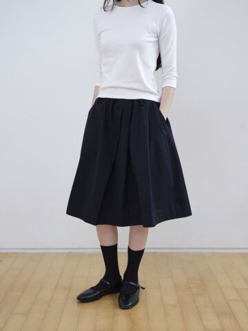 Cotton Tuck Pleated Banding Mid Skirt_NAVY