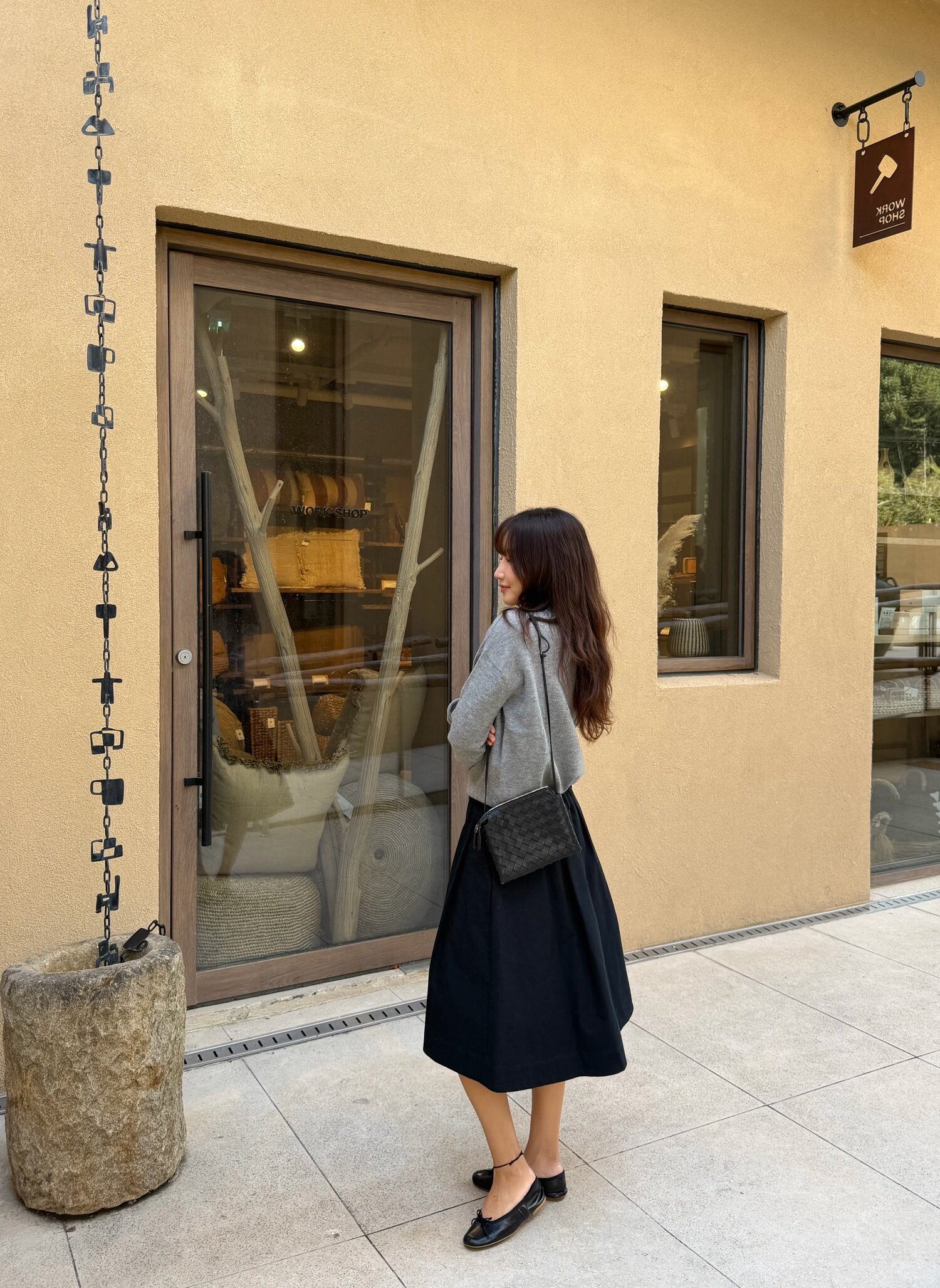 Cotton Tuck Pleated Banding Mid Skirt_NAVY