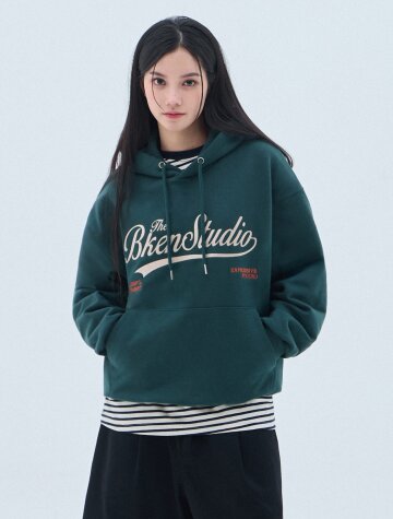 [우먼] 바켄 스튜디오 스크립트 자수 로고 후드티 BK6978 (3 COLOR)
