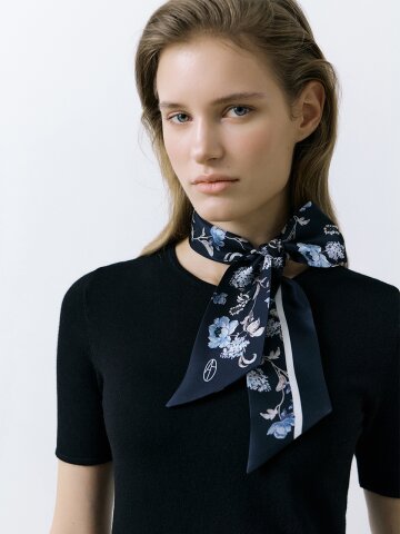 Wild Rose Long Twilly Silk Scarf - Dark Navy