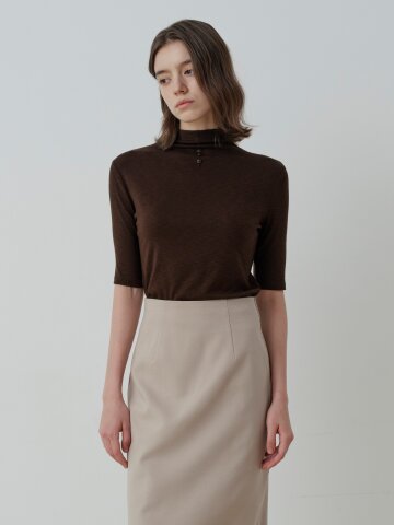 CLAIRE BUTTON HALF-NECK T-SHIRT (BR)