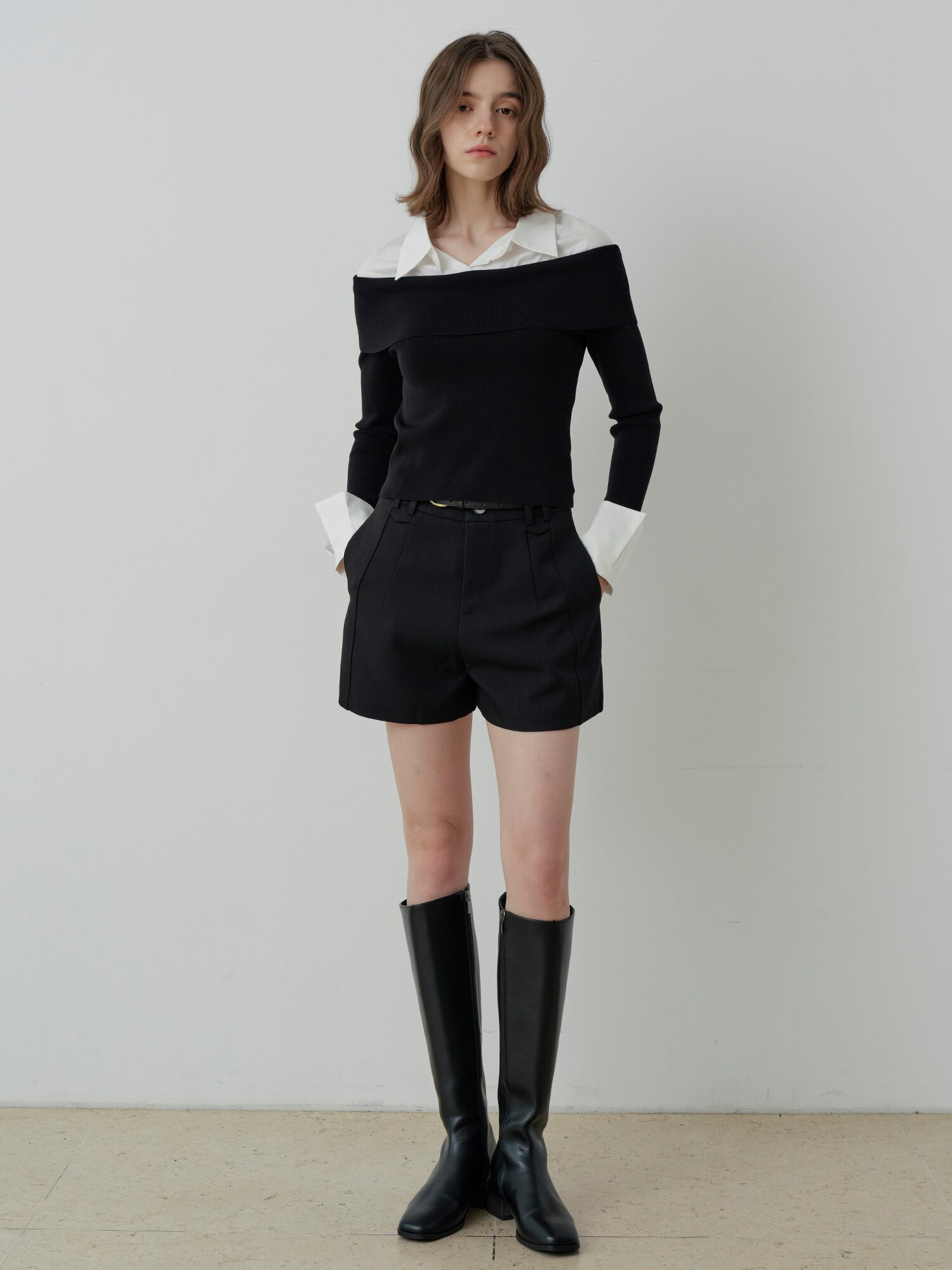 CLASSIC LAYERED OFF-SHOULDER SHIRT (WH)
