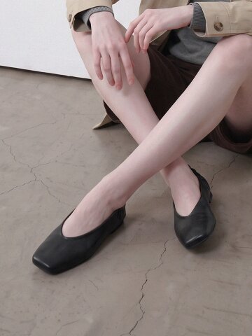 ljh146-7 Ruched Square Toe Flats - 2 Colors