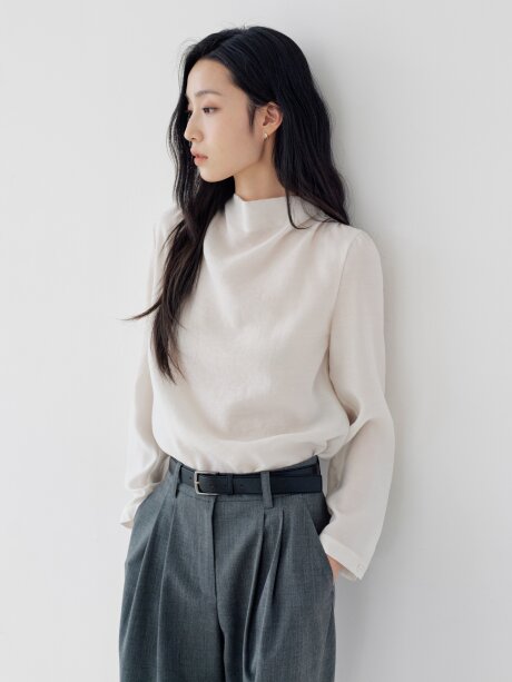 울 카울 하이넥 블라우스 