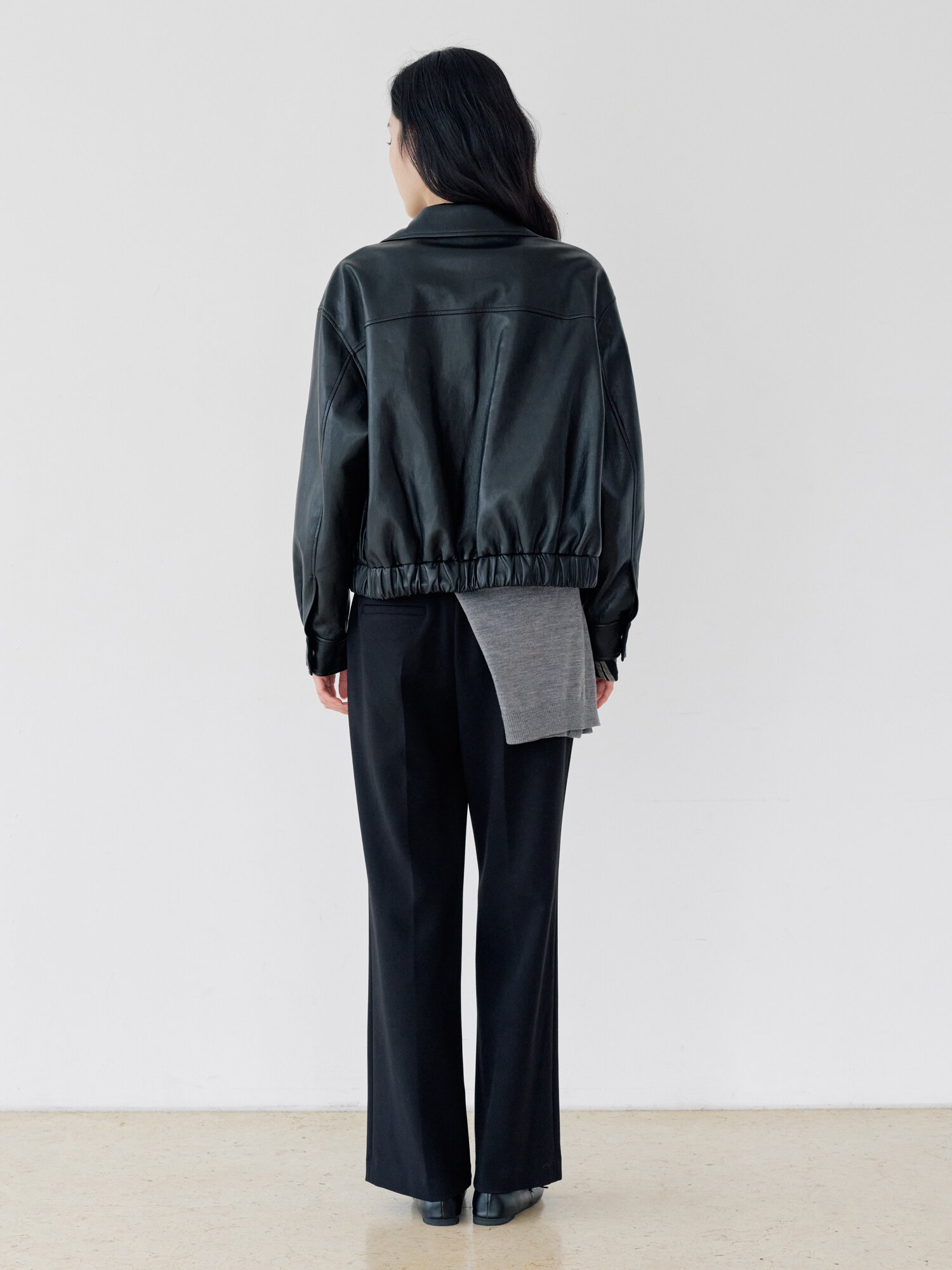 루즈핏 페이크 레더 집업 재킷 (BLACK)