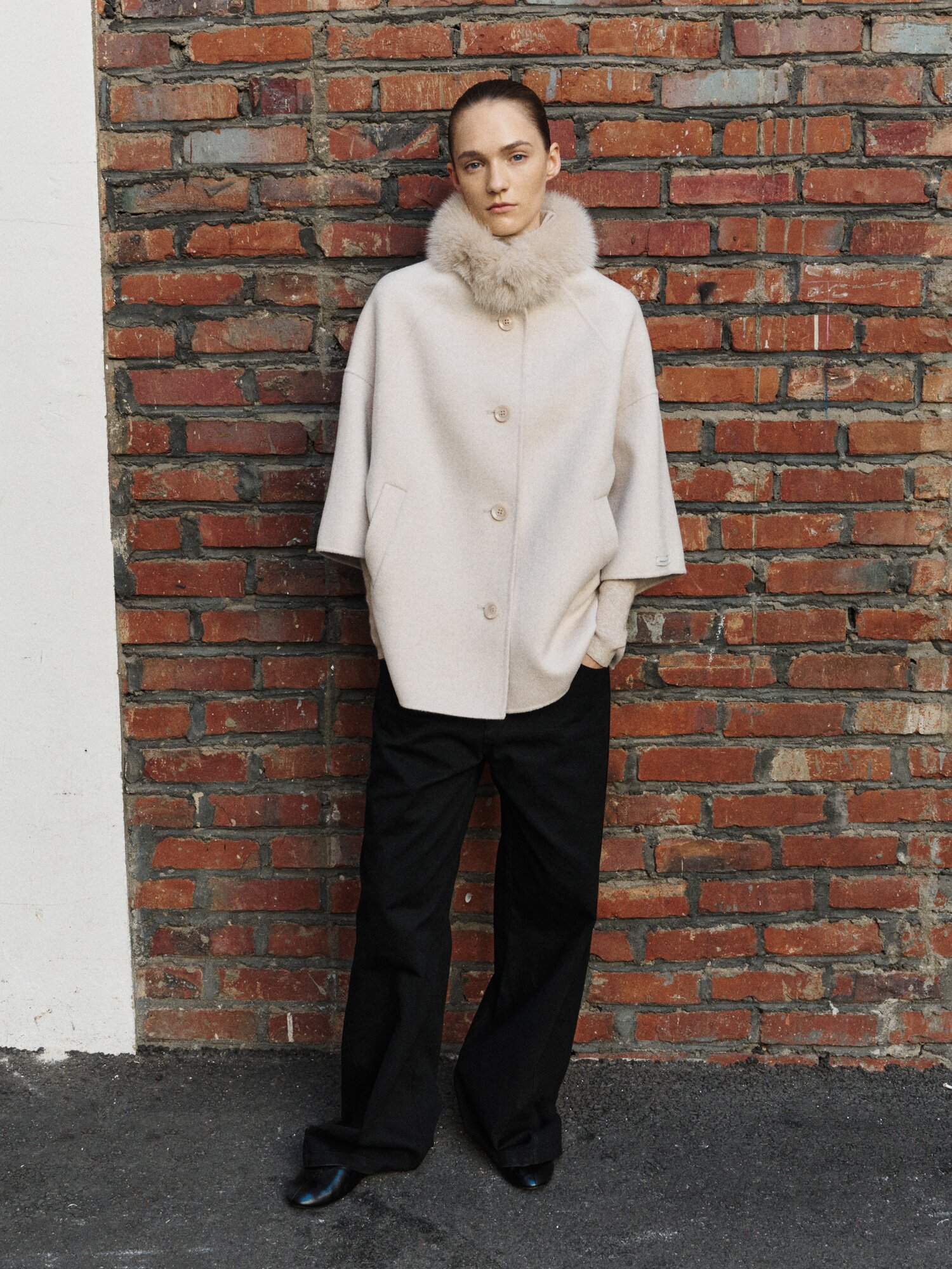 폭스퍼 울 케이프 핸드메이드 코트 (IVORY)