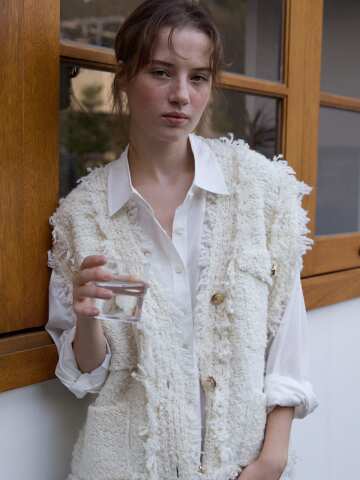 Frayed Boucle Vest Cream