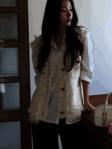 Frayed Boucle Vest Cream