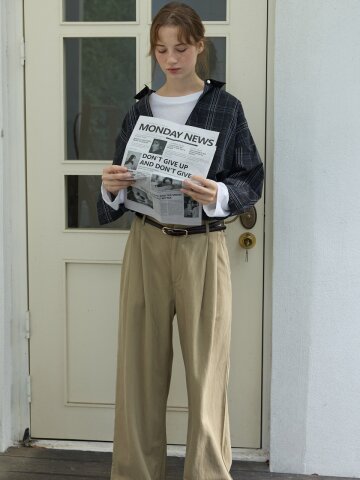 Pleated Wide Slacks Khaki