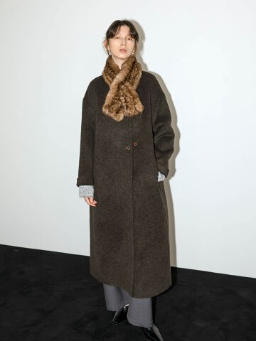 WD_Faux fur scarf collar coat