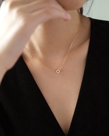 Harmony Linked Lumière Necklace  하모니 링크드 루미에르 네크리스