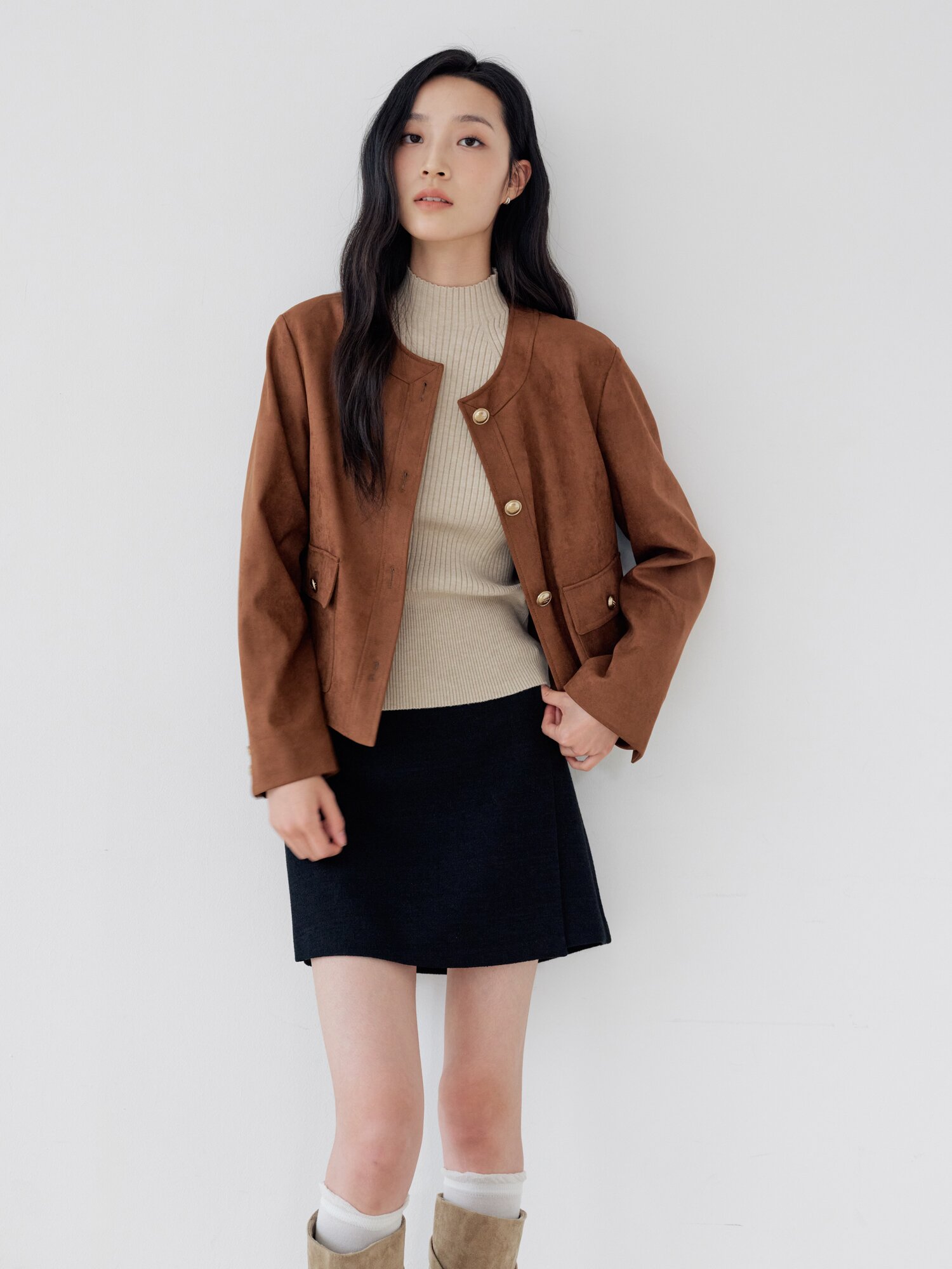 스웨이드 플랩 포켓 라운드넥 재킷 (BROWN)