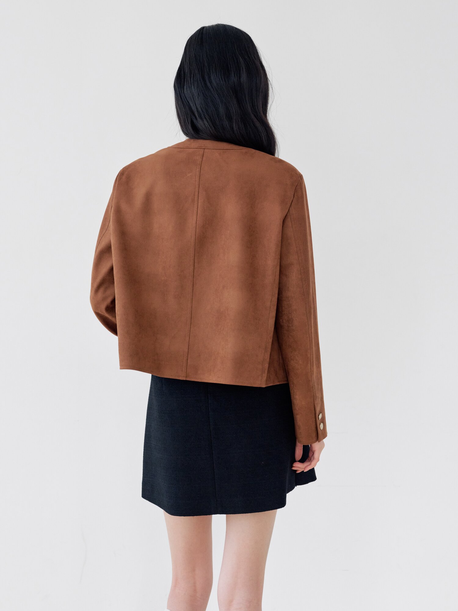 스웨이드 플랩 포켓 라운드넥 재킷 (BROWN)
