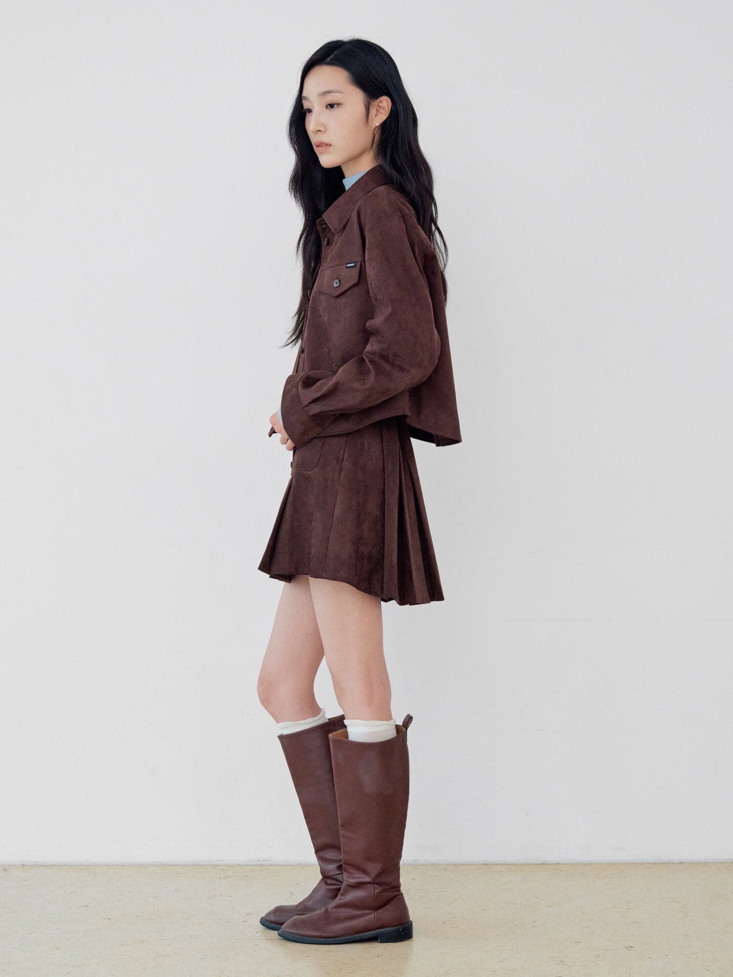 스웨이드 포켓 플리츠 미니 스커트 (BROWN)