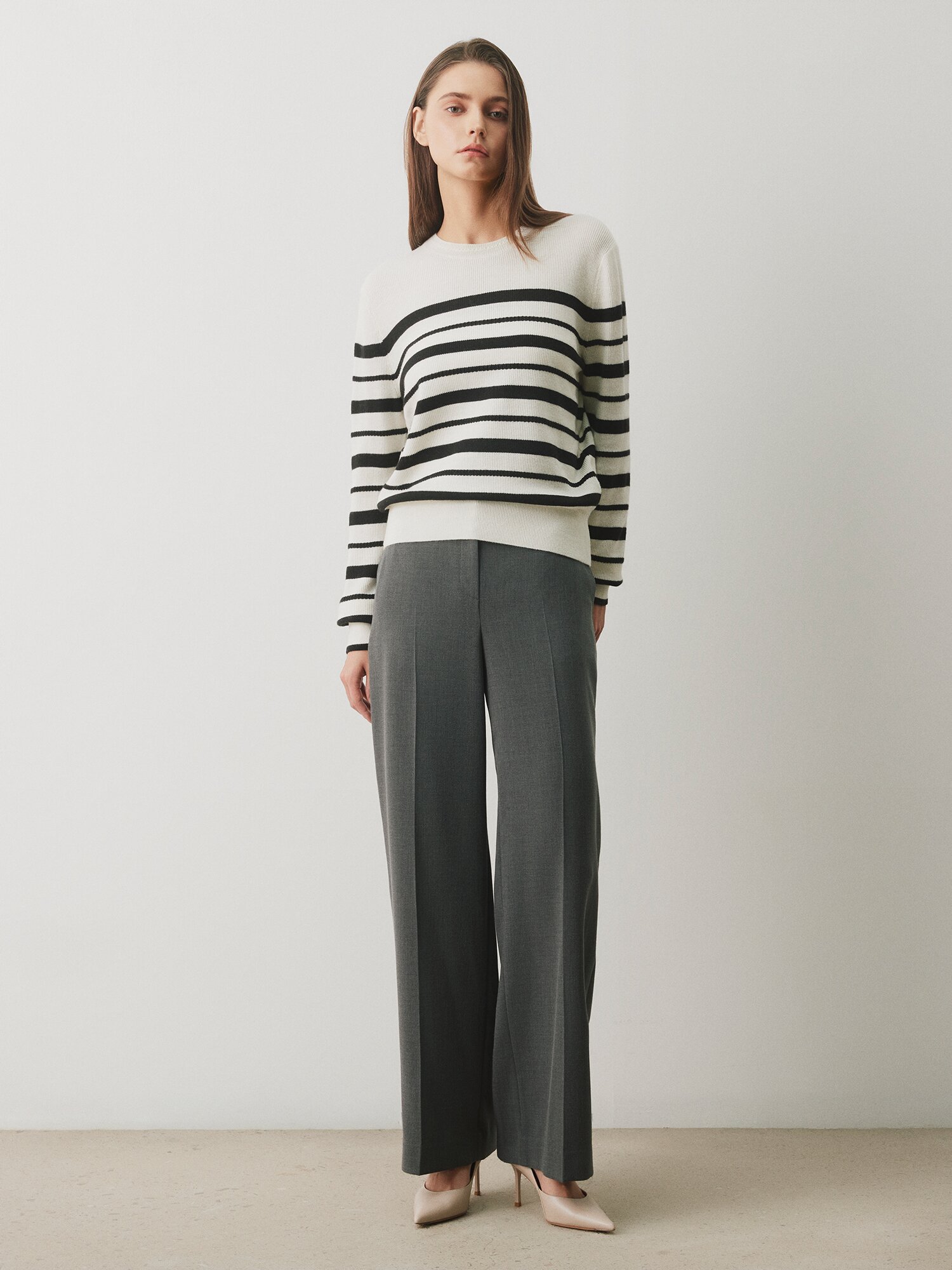 울 스트라이프 라운드넥 니트 (STRIPE BLACK)
