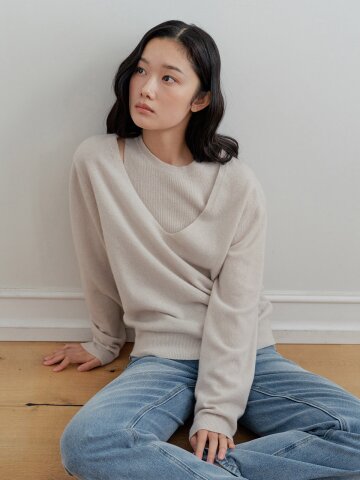 [26FW] Deep V-neck Merino Wool Knit_Snow Dove