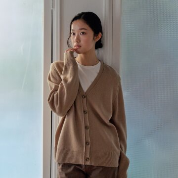 [26FW] Loose-Fit V-neck Knit Cardigan_Beige
