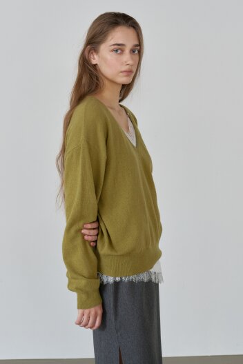 울 블렌드 딥 브이넥 니트 OLIVE
