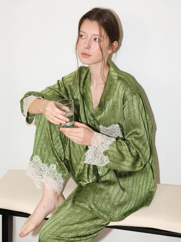 MJ_Dot lace pajama set