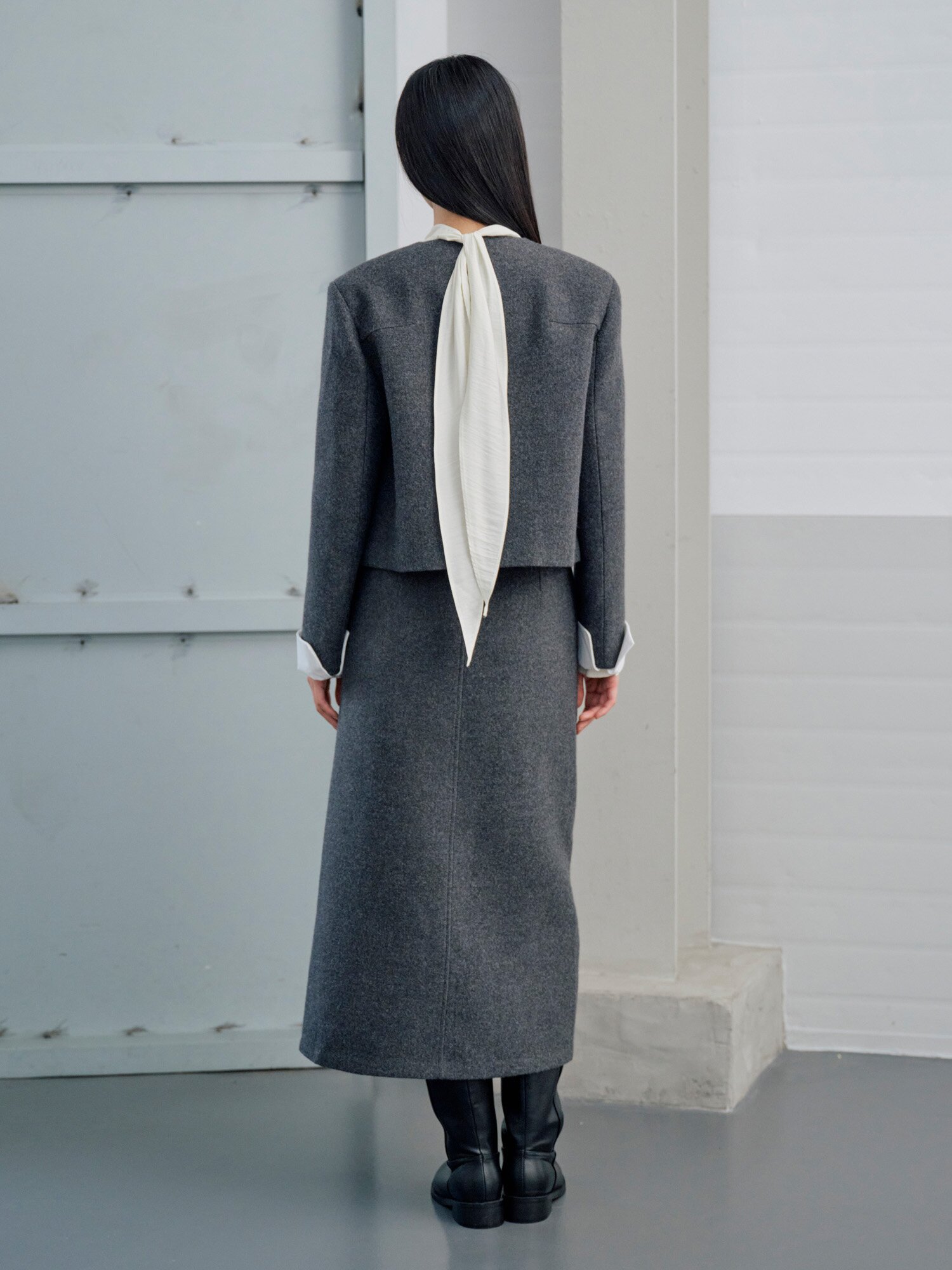 언밸런스 슬릿 H라인 스커트 (GREY)