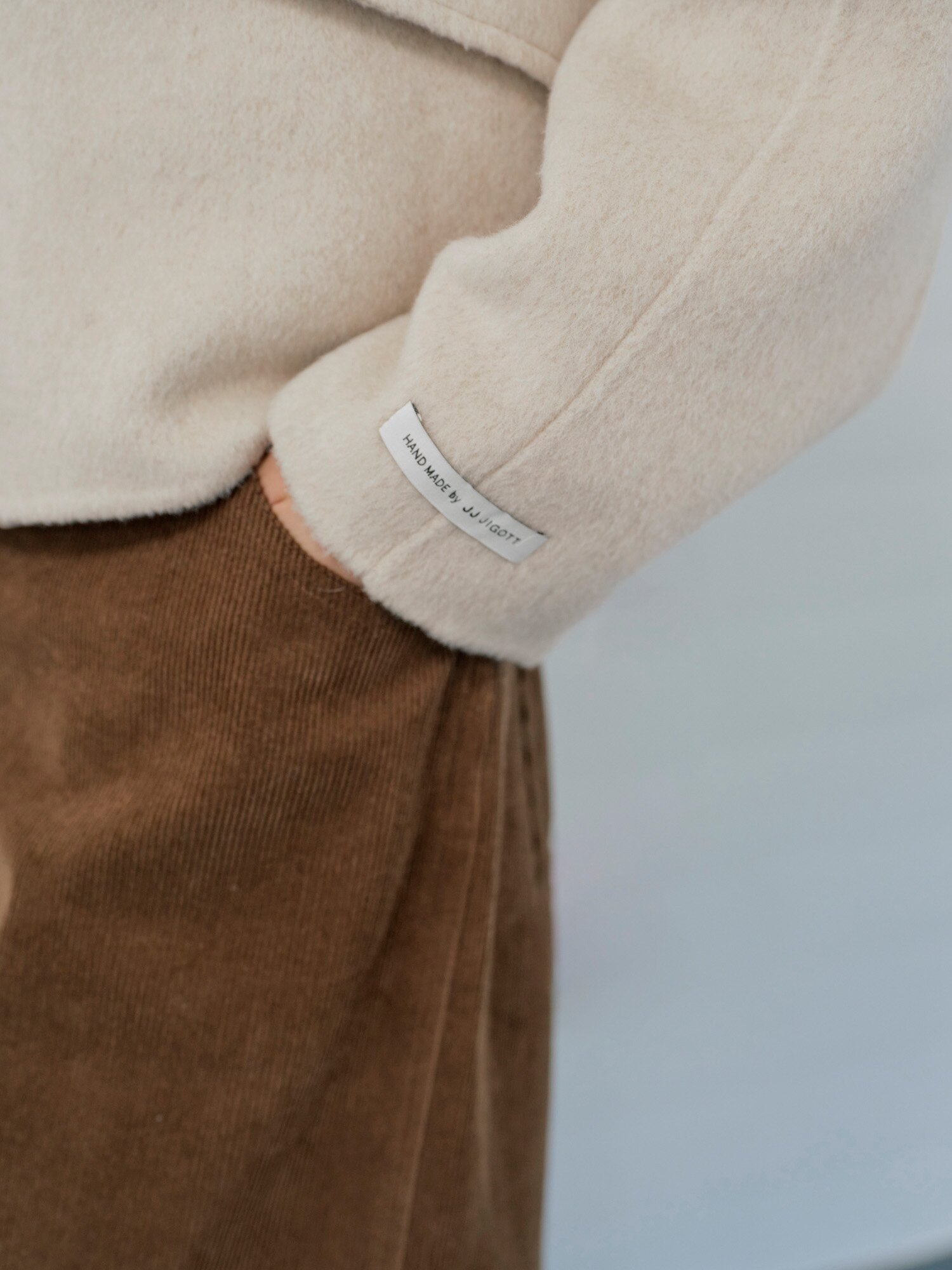 울 싱글 칼라 크롭 핸드메이드 코트 (LIGHT BEIGE)