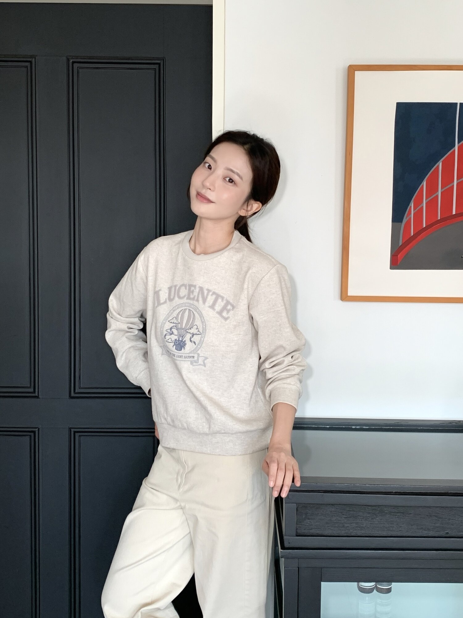 글리터 프린트 라운드넥 티셔츠 (LIGHT BEIGE)