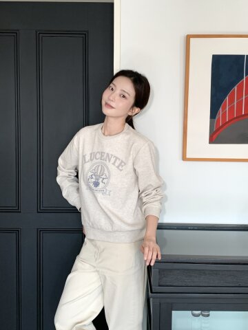 글리터 프린트 라운드넥 티셔츠 (LIGHT BEIGE)