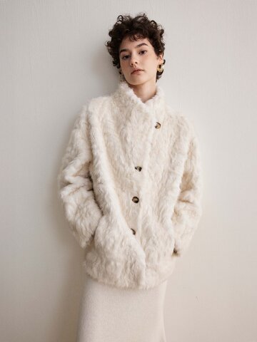 YY_Vintage white fur coat