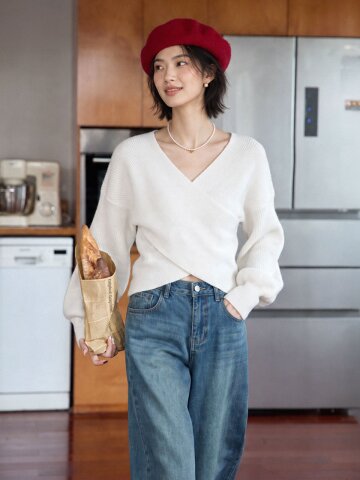 LS_Cross v-neck knit_WHITE