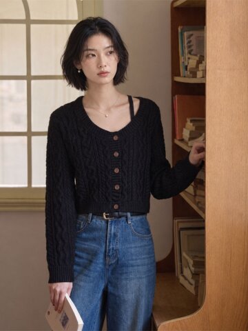 LS_Black off-shoulder knit cardigan