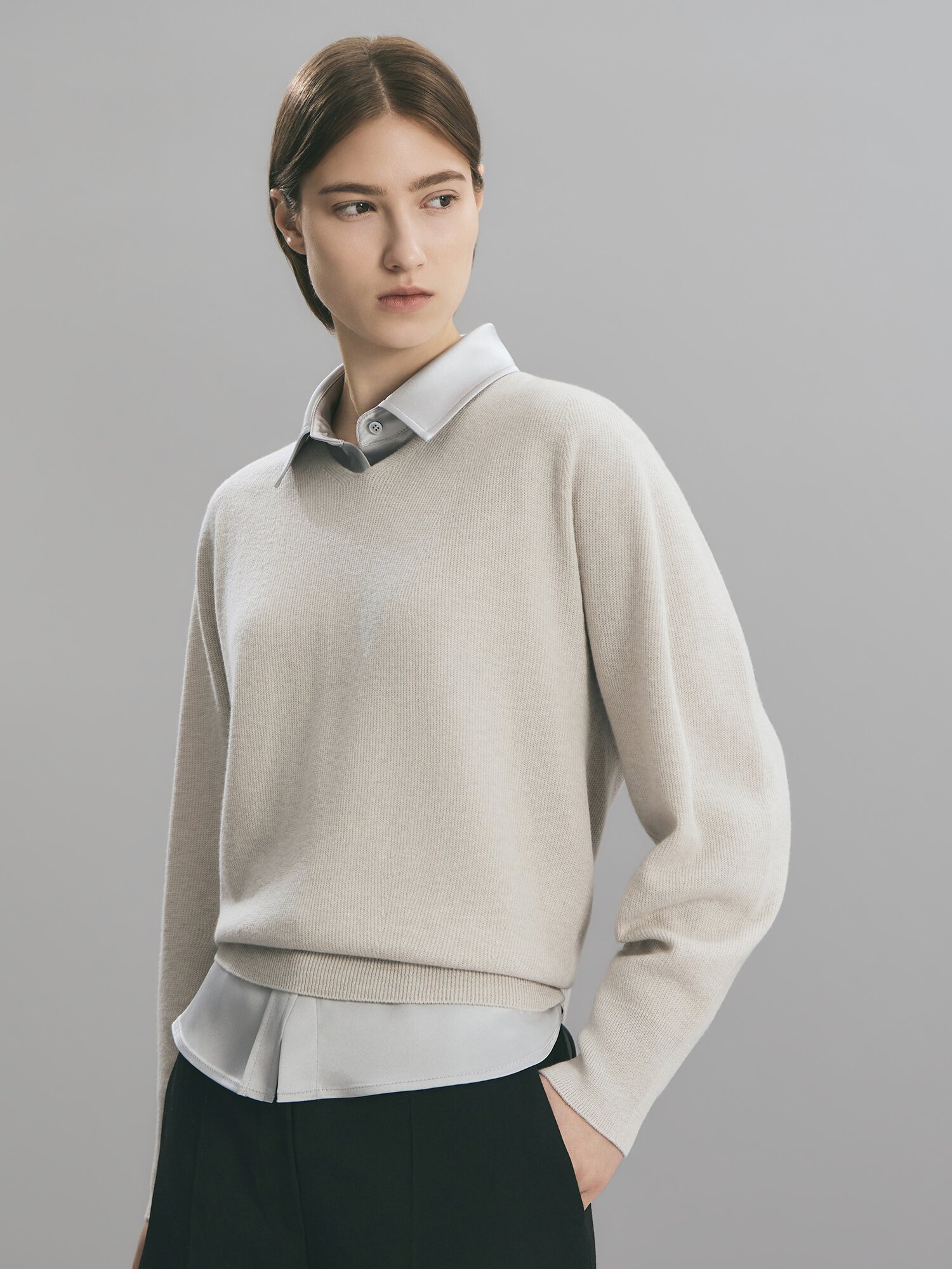 울 브이넥 니트 (LIGHT GREY)