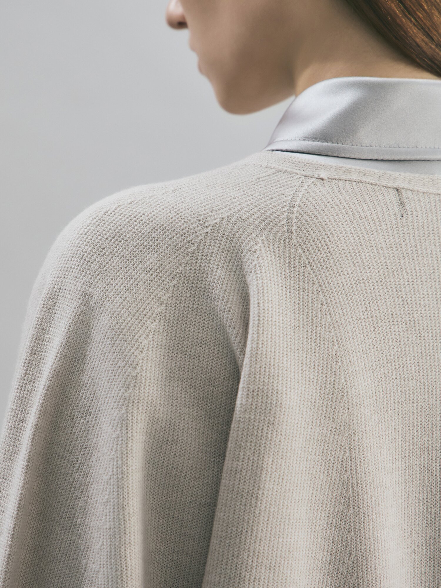 울 브이넥 니트 (LIGHT GREY)