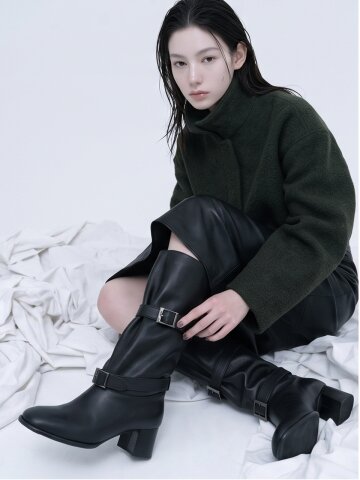 MOSEY_black 	더블 벨트 포인트를 더한 감각적인 슬라우치 부츠