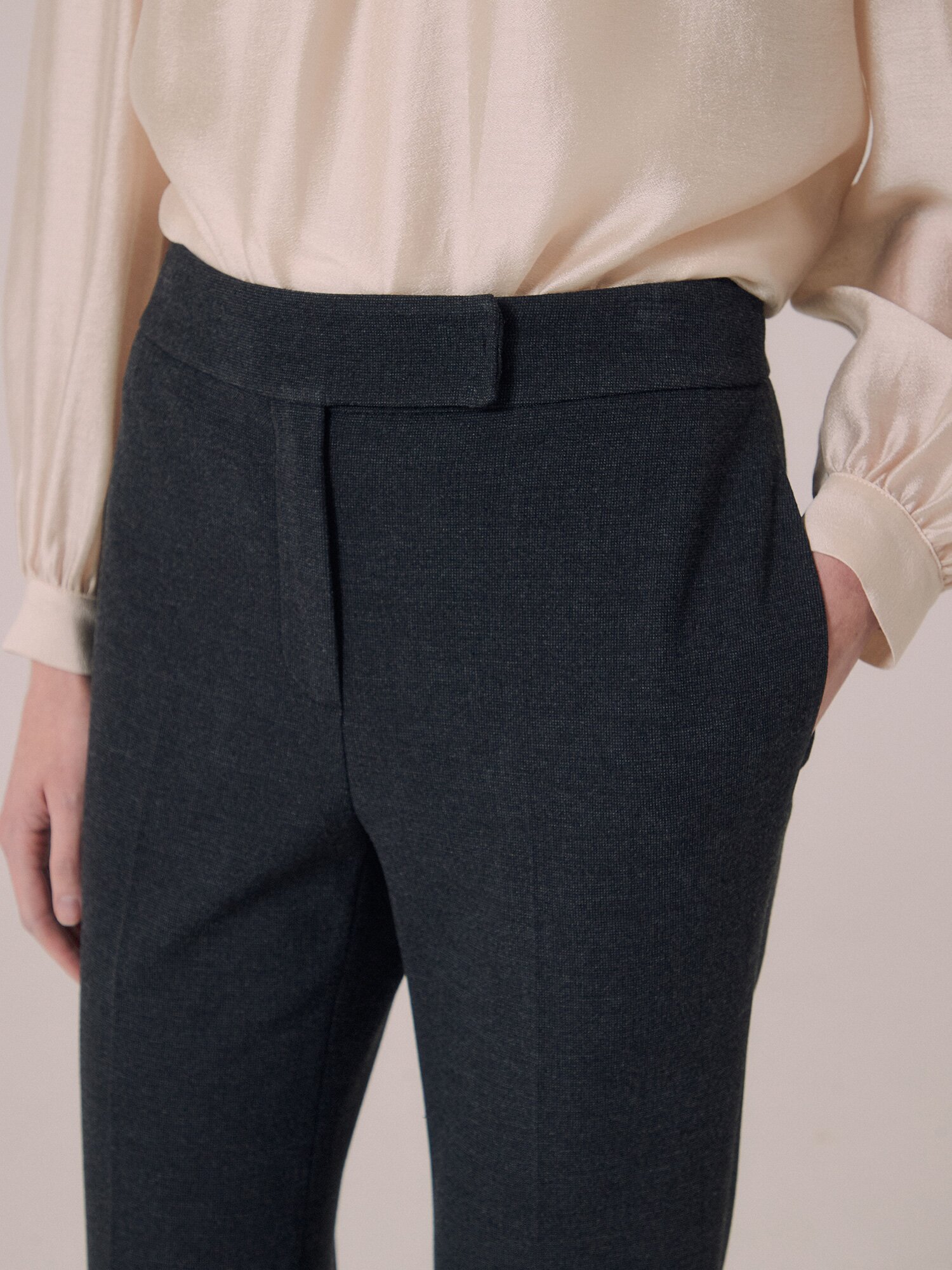 기모 절개 슬림 일자핏 팬츠 (DARK GREY)