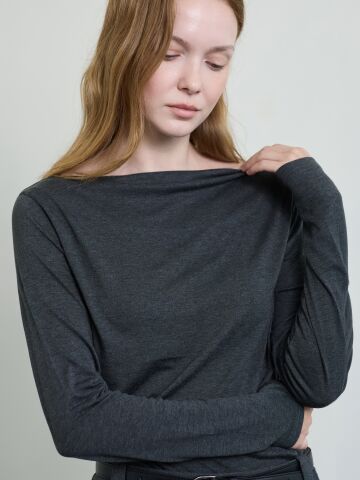 Carolyn Boat Neck_Charcoal








