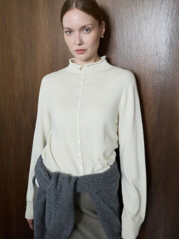Mock Neck Cardigan_Cream






