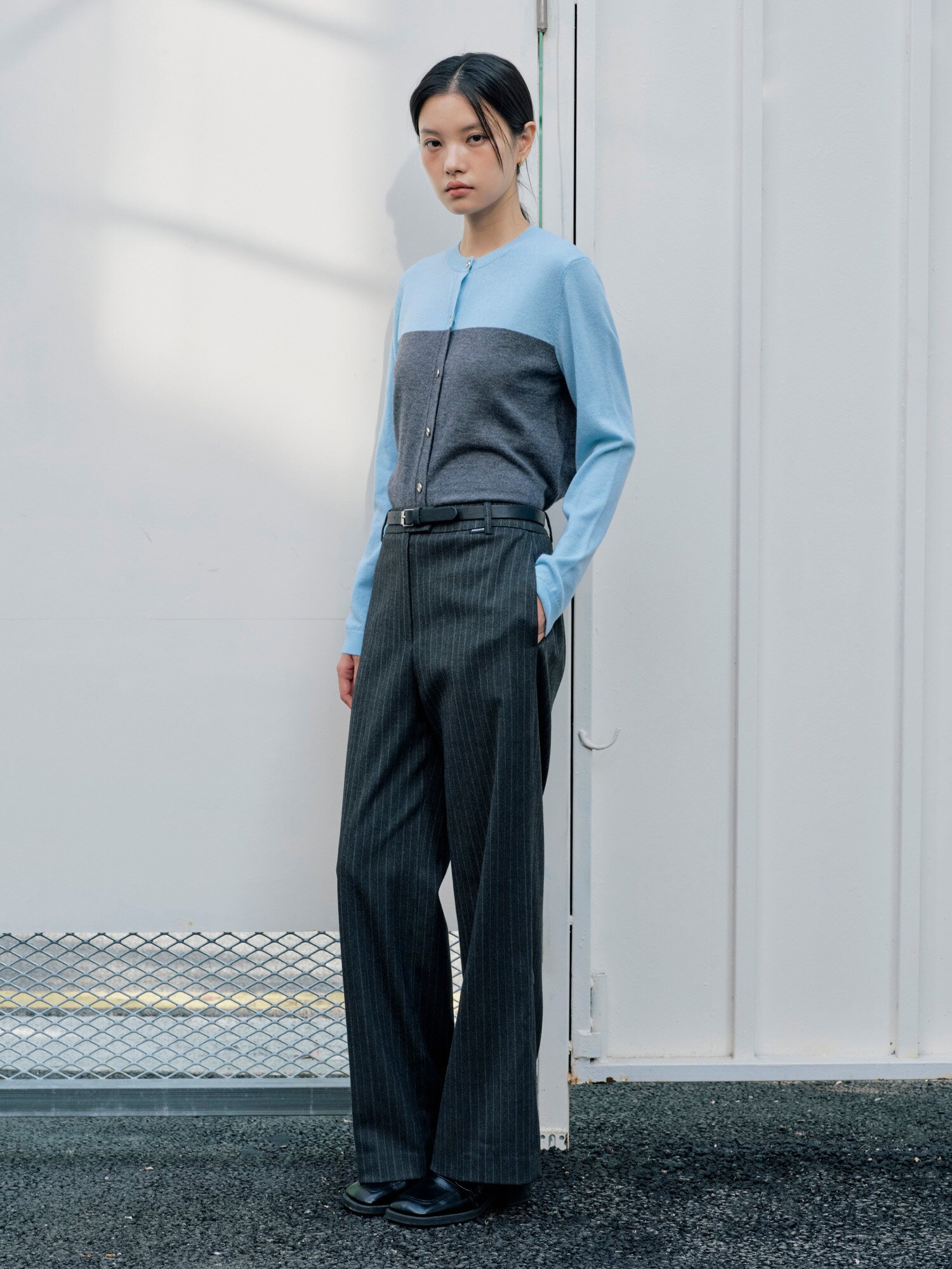 스트라이프 와이드 일자핏 팬츠 (STRIPE GREY)