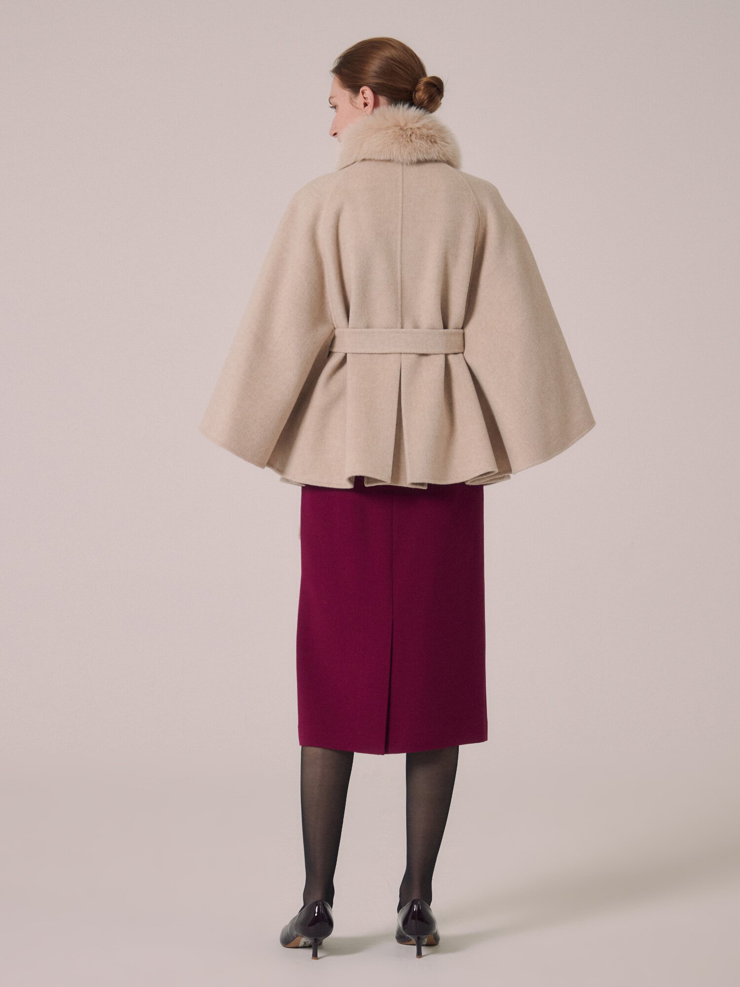 폭스퍼 칼라 울 하이넥 케이프 재킷 (MELANGE BEIGE)