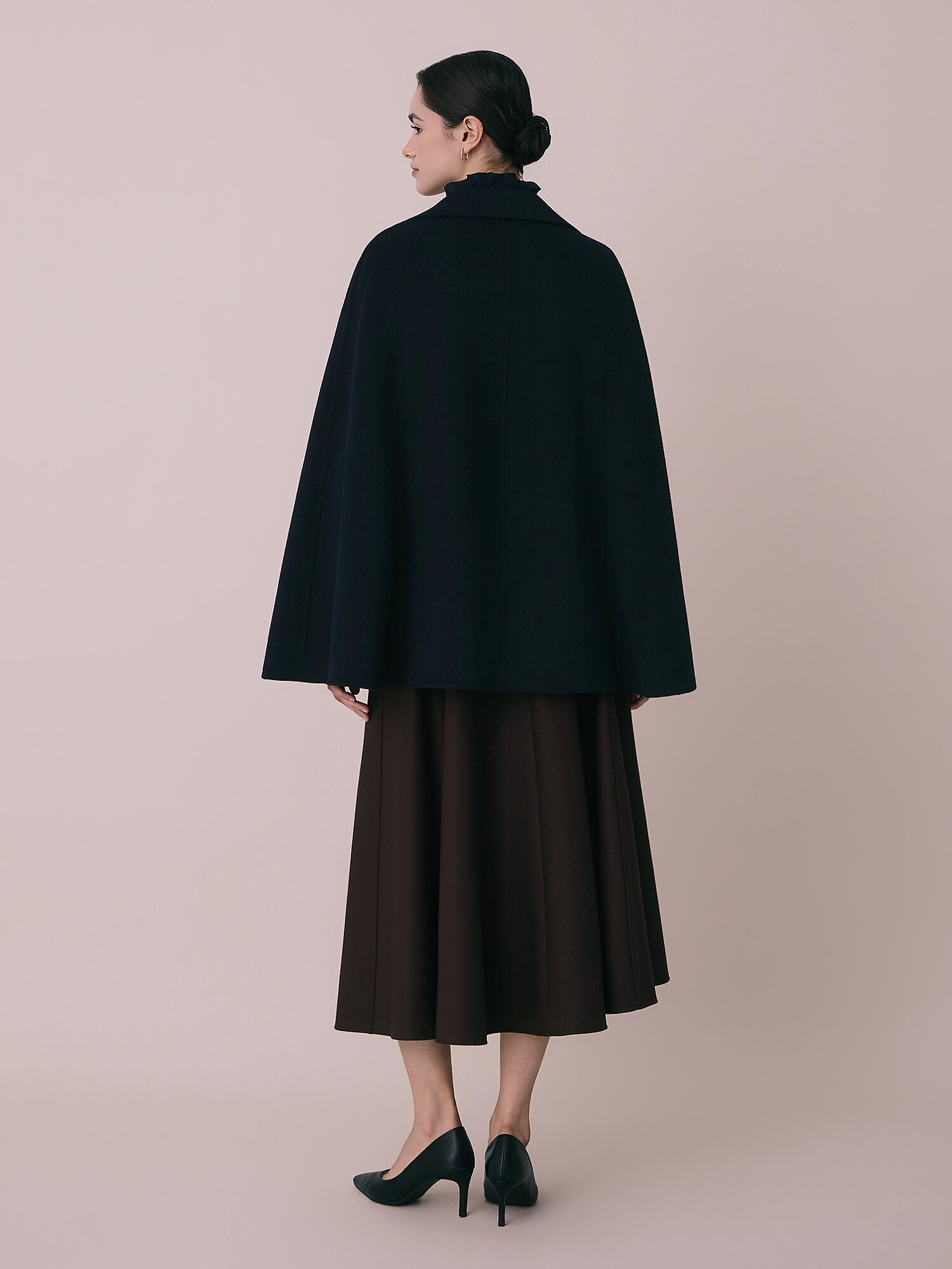 벨티드 케이프 자켓 (NAVY)
