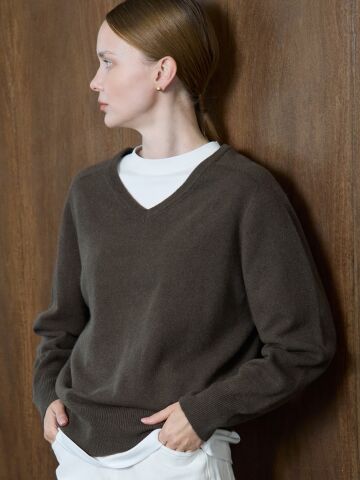 Soft Touch V Knit_Brown

