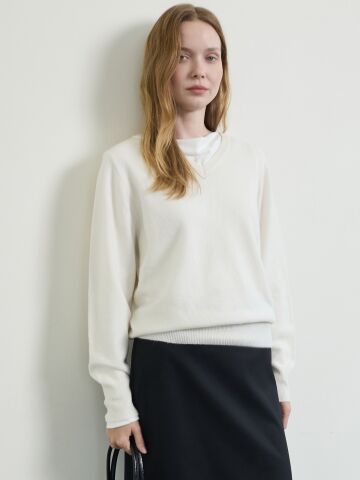 Soft Touch V Knit_Ivory


