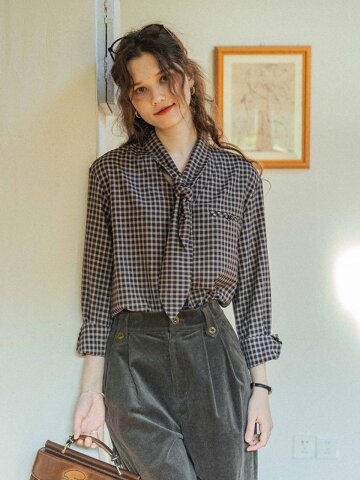 DA_Plaid drapey blouse