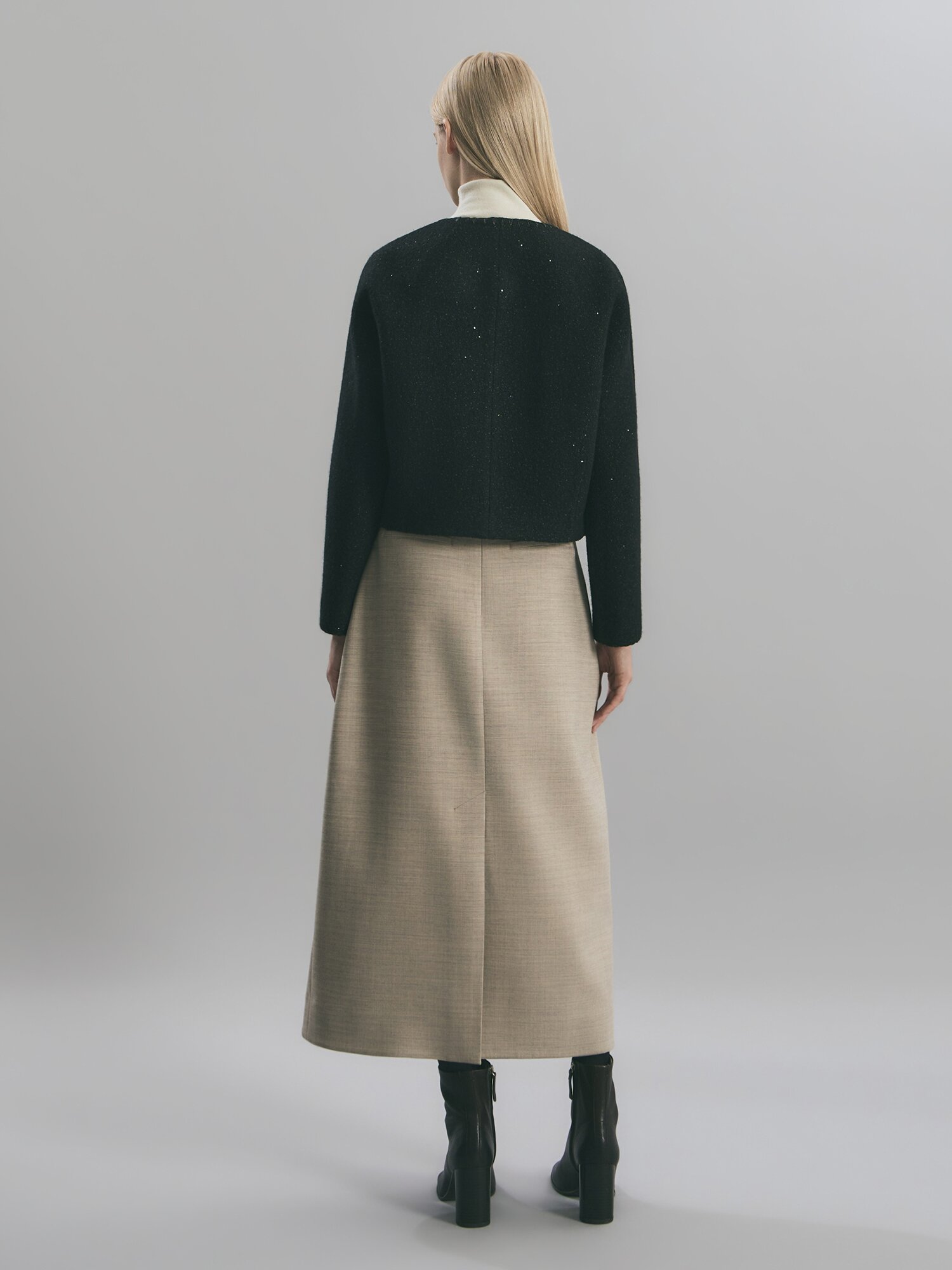 핀턱 백 슬릿 벌룬 스커트 (BEIGE)