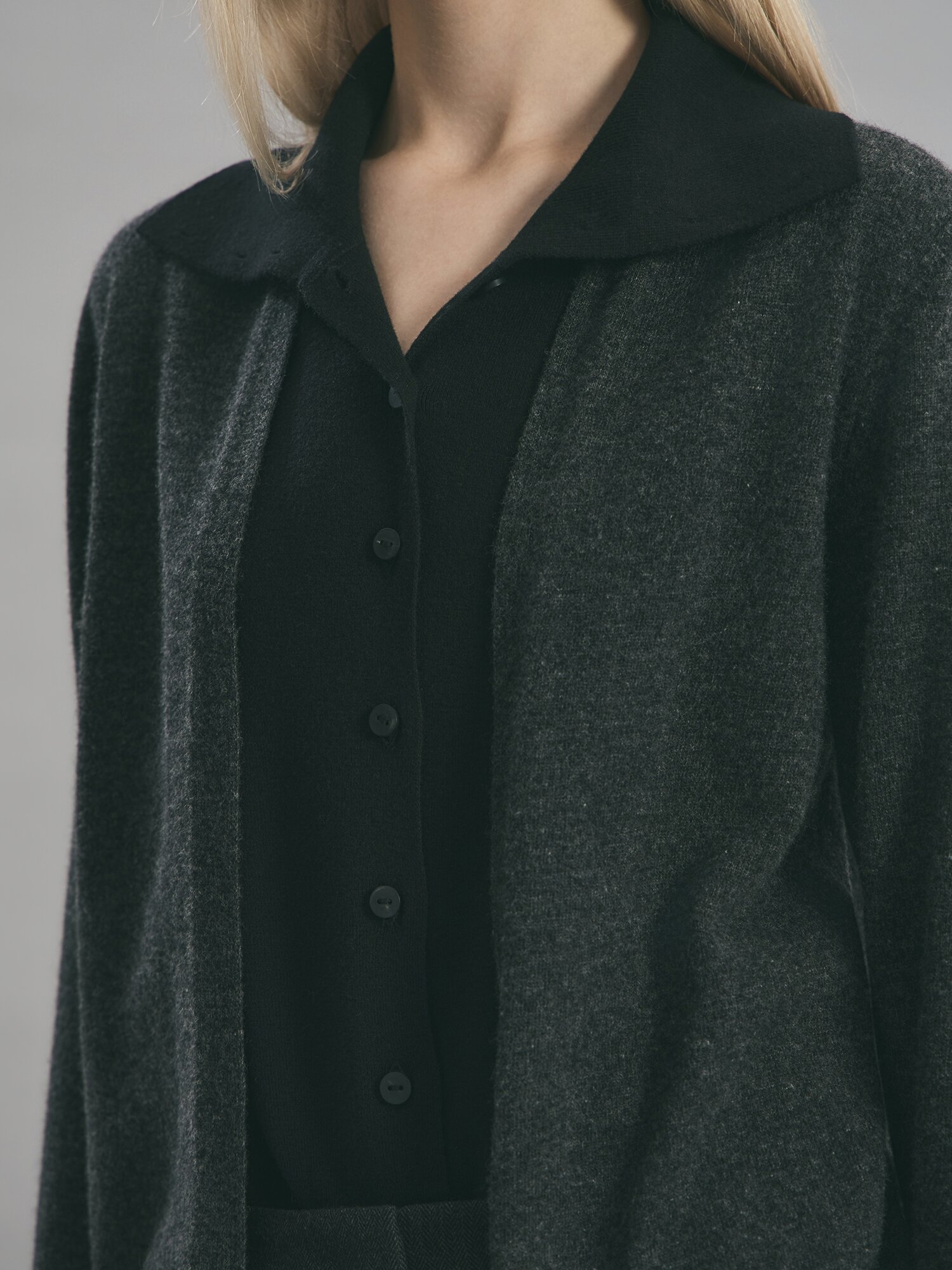 캐시미어 칼라 레이어 가디건 (DARK GREY)