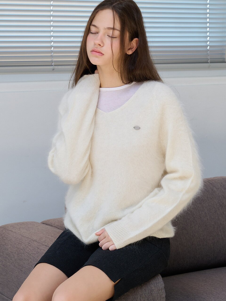 Deep v neck hairy cashmere knit_4 Colors