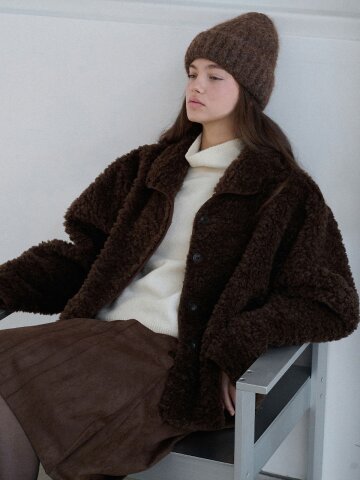 Soft boucle shearling coat_2 Colors