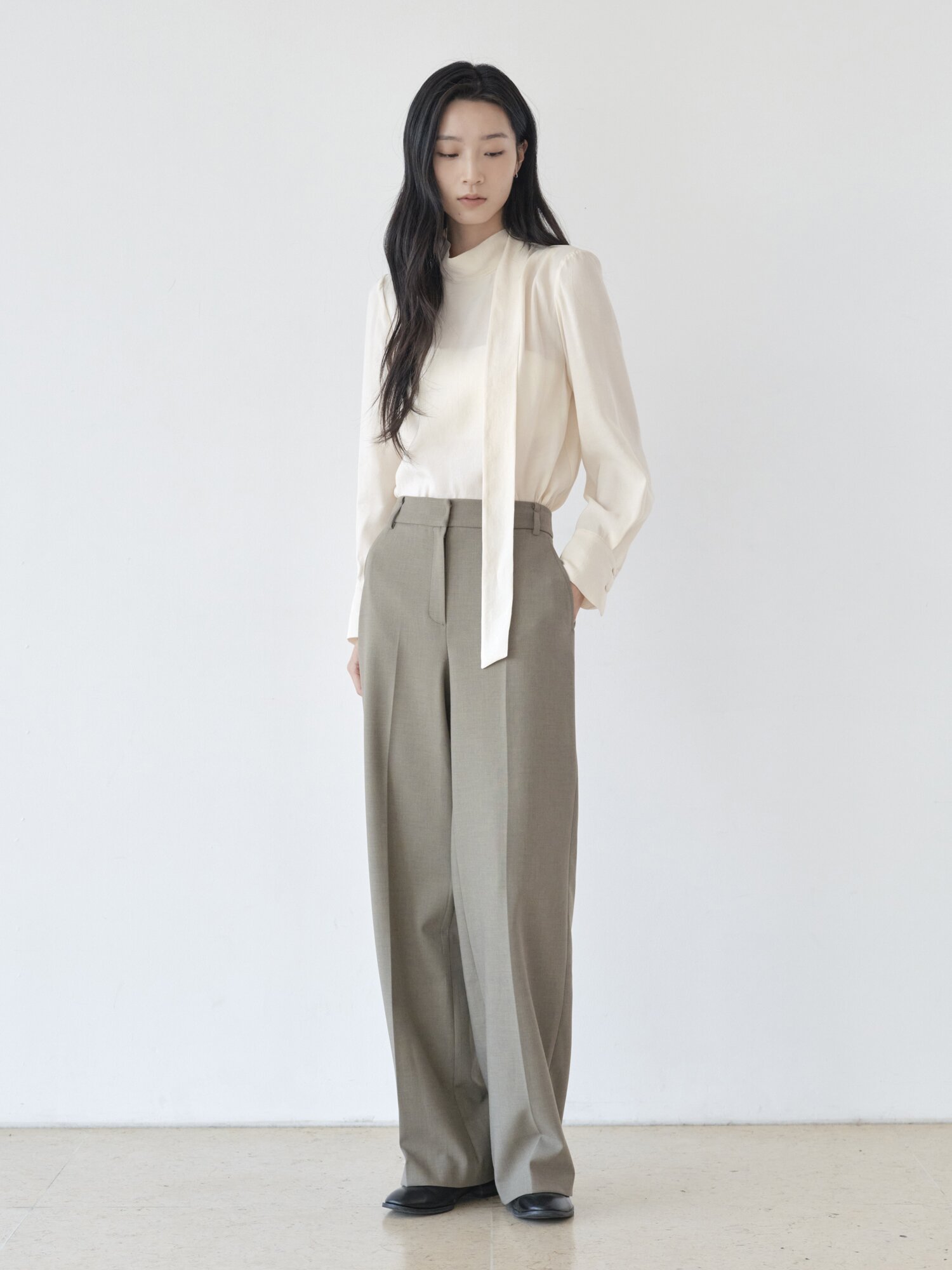 노턱 스트레이트 와이드 팬츠 (LIGHT KHAKI)