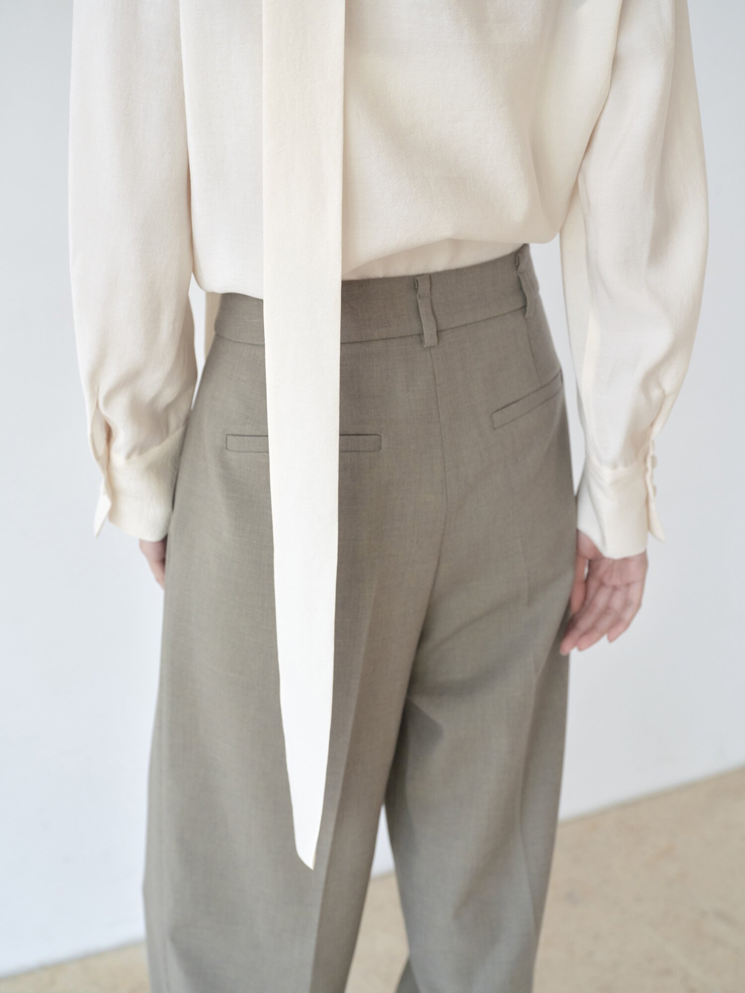 노턱 스트레이트 와이드 팬츠 (LIGHT KHAKI)