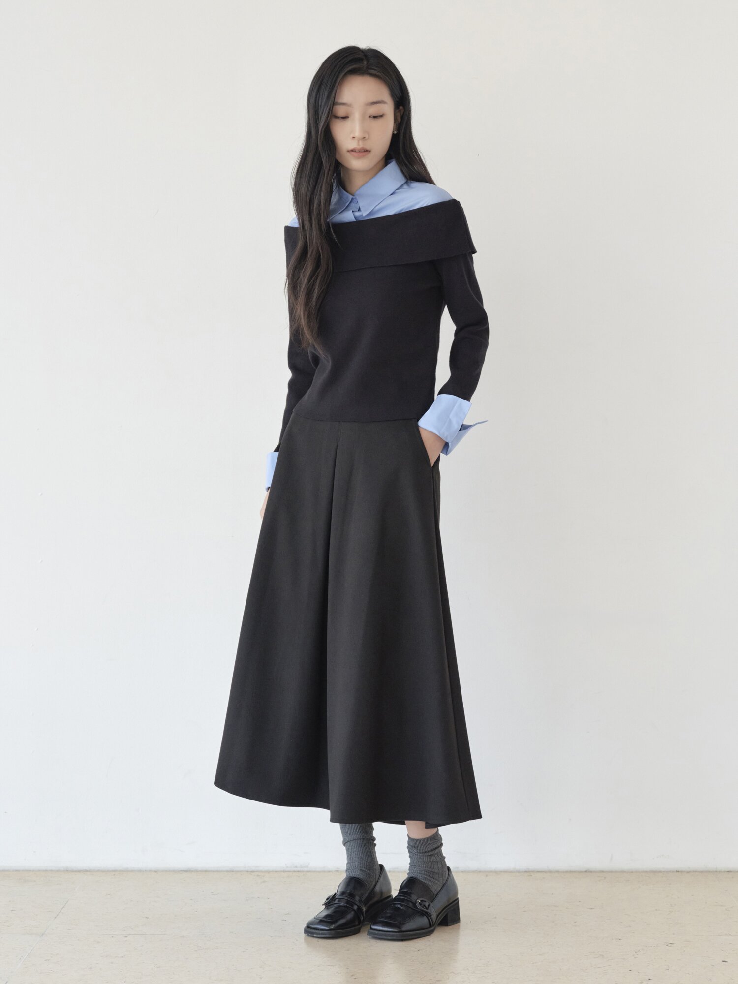 배색 레이어 칼라 셔츠 블라우스 (BLACK)