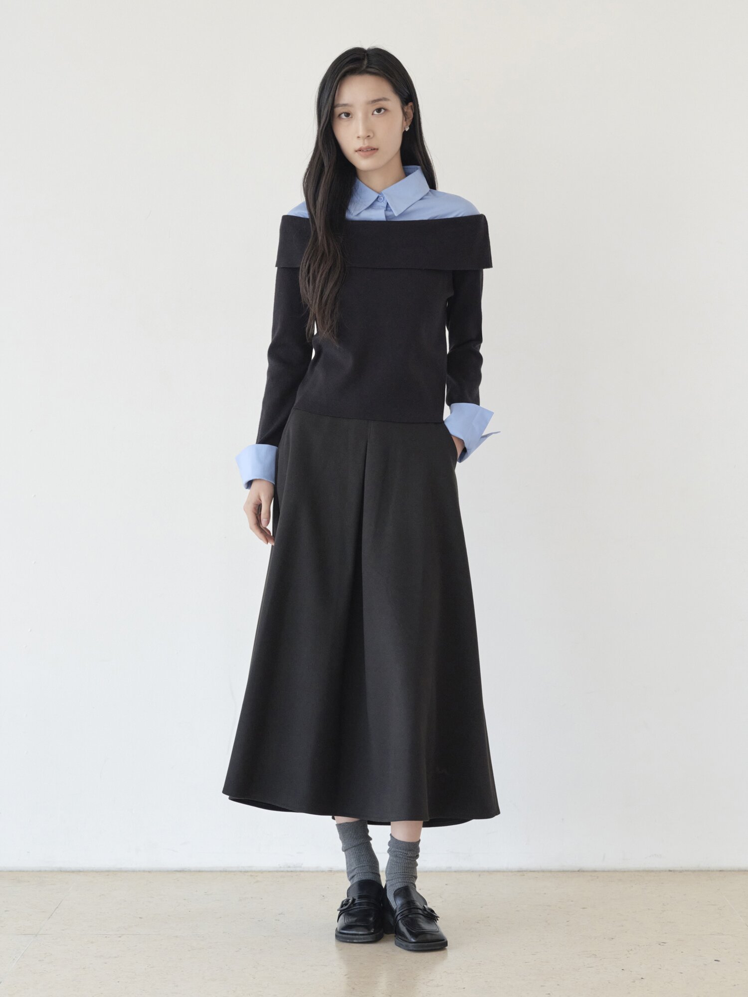 배색 레이어 칼라 셔츠 블라우스 (BLACK)